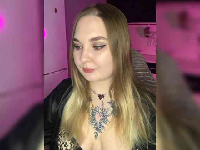 Greeenfriends6969 webcam
