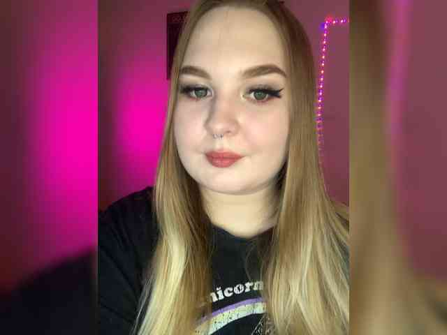 Greeenfriends6969 webcam