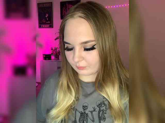 Greeenfriends6969 webcam