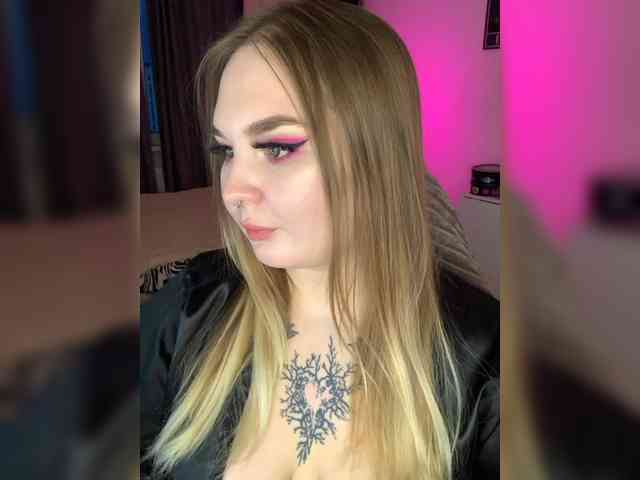 Greeenfriends6969 webcam