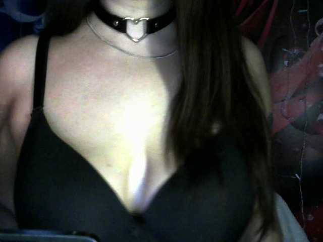 Lilijjjjjjjjjjjjjjjjj90's BongaCams show and profile