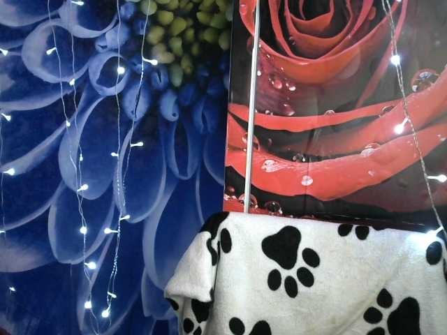 Lilijjjjjjjjjjjjjjjjj90's BongaCams show and profile