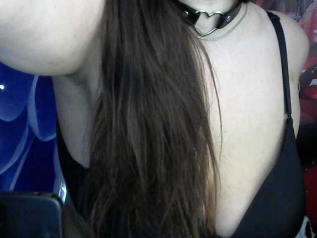 Lilijjjjjjjjjjjjjjjjj90's BongaCams show and profile