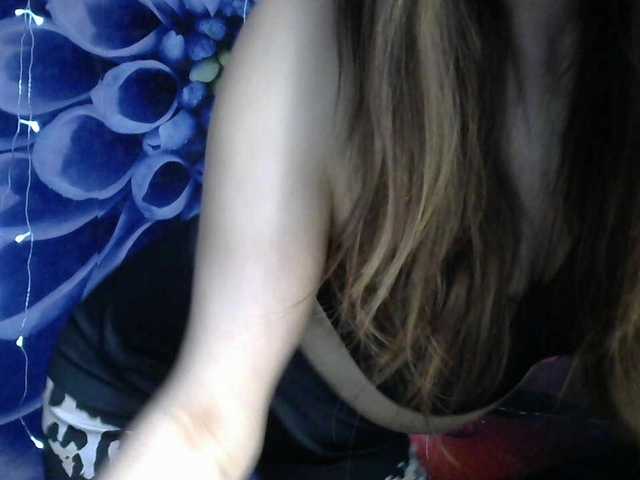 Lilijjjjjjjjjjjjjjjjj90's BongaCams show and profile