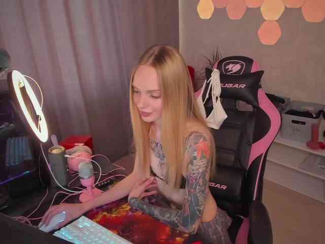 Tina_ne_malina webcam