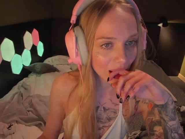 Tina_ne_malina webcam
