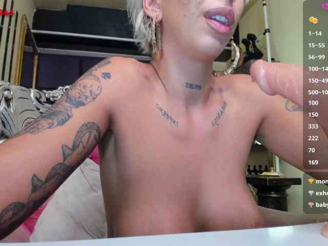 royalsquirt webcam