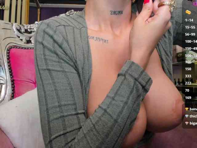 royalsquirt webcam