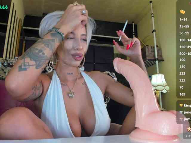 royalsquirt webcam