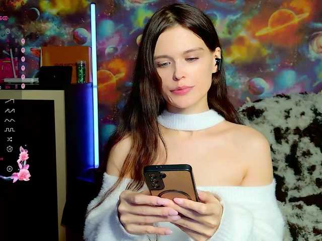 Kiti-Grey's BongaCams show and profile