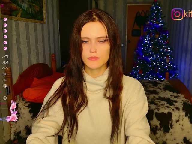 Kiti-Grey's BongaCams show and profile