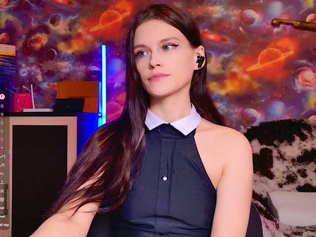 Kiti-Grey's BongaCams show and profile