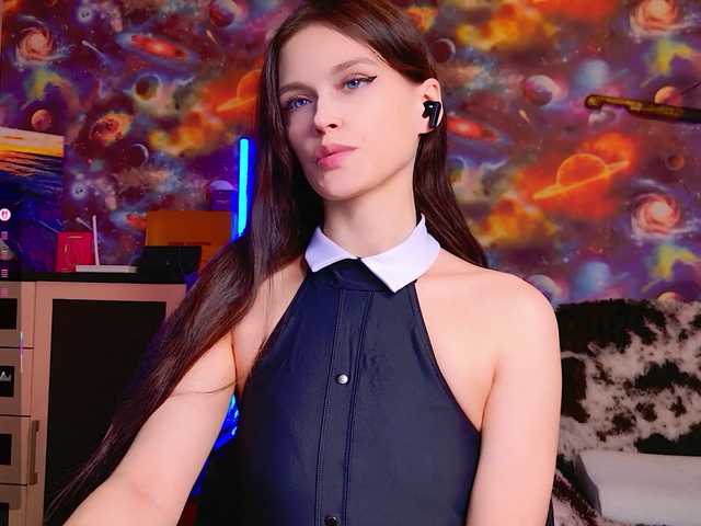 Kiti-Grey's BongaCams show and profile