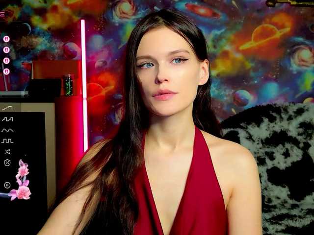 Kiti-Grey's BongaCams show and profile