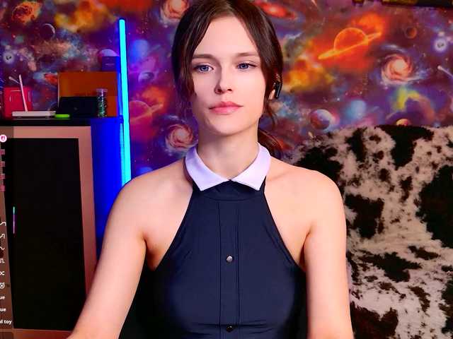 Kiti-Grey's BongaCams show and profile