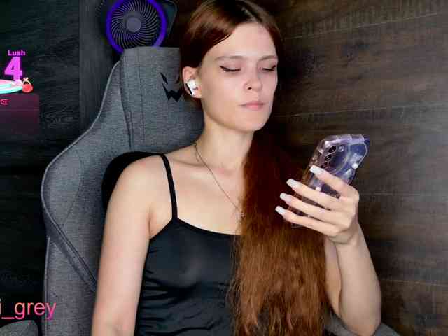 KitiGrey webcam