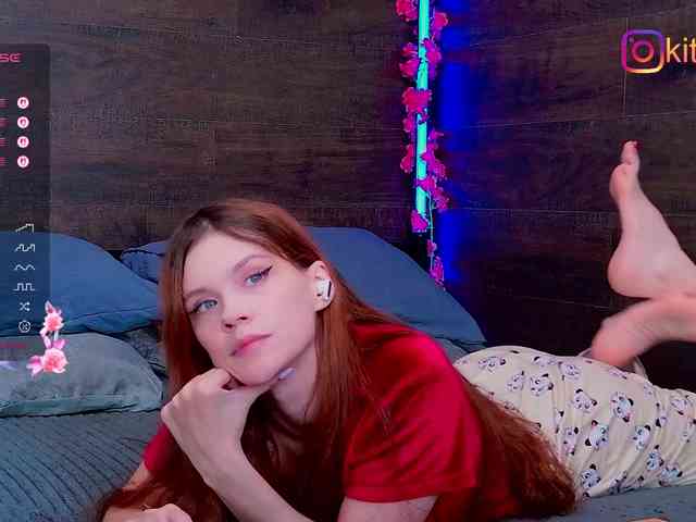 KitiGrey webcam