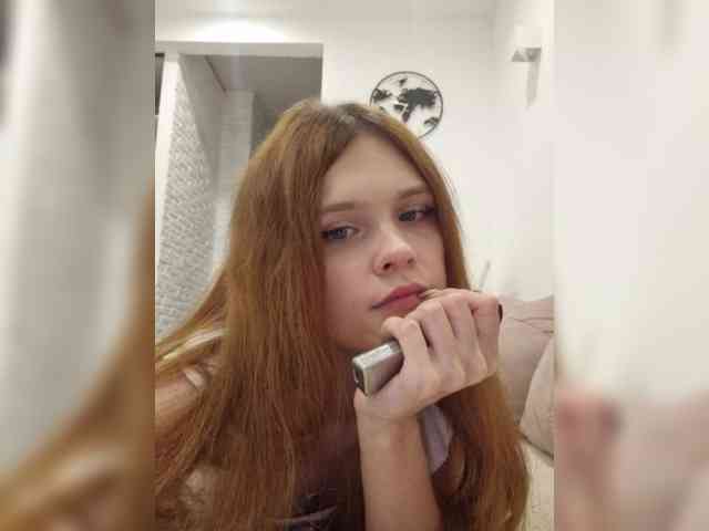 KitiGrey webcam