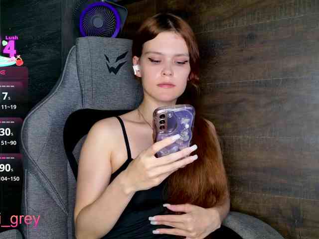 KitiGrey webcam