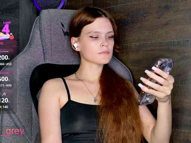 KitiGrey webcam