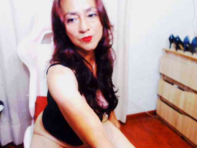 dalila-milf webcam