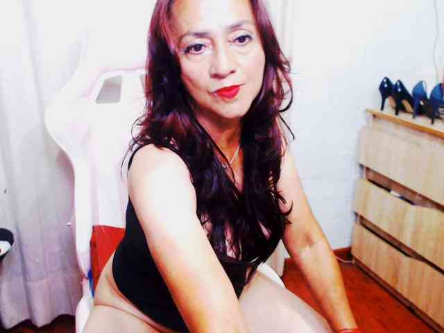 dalila-milf webcam