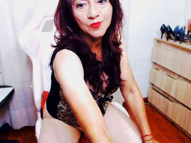 dalila-milf webcam