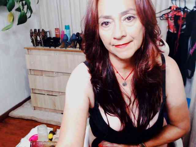 dalila-milf webcam