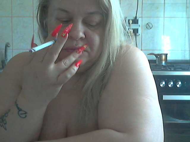 AriannaMilf's BongaCams show and profile