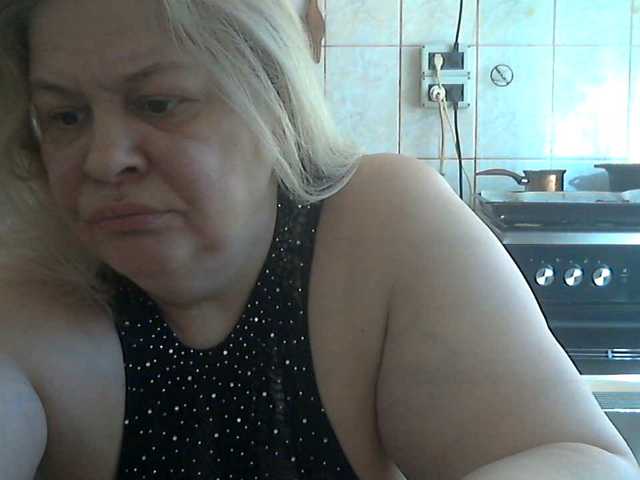 AriannaMilf's BongaCams show and profile