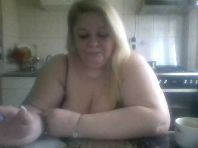 AriannaMilf's BongaCams show and profile