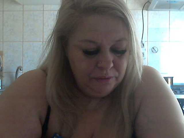 AriannaMilf's BongaCams show and profile