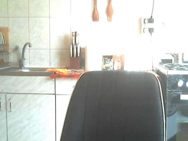 AriannaMilf's BongaCams show and profile