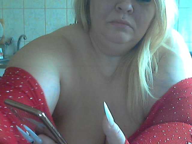 AriannaMilf's BongaCams show and profile