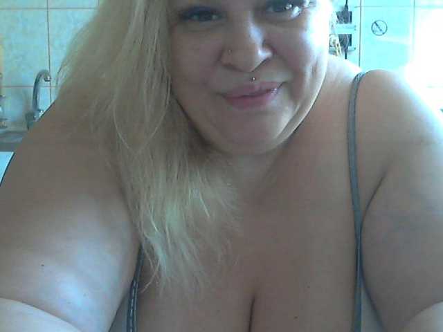AriannaMilf webcam bongacams model stream image