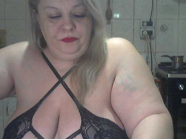 AriannaMilf —  MY PUSSY NEEDS SOME LOVE TONIGHT!!!!!!!! HOT OIL DRIP!!!!! 666 