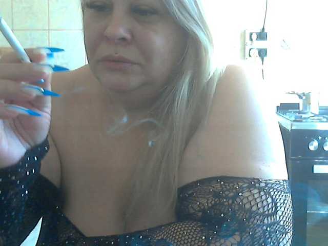 AriannaMilf's BongaCams show and profile