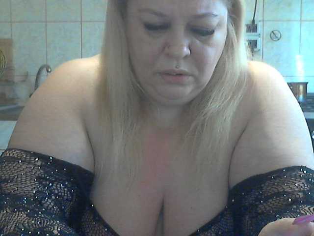 AriannaMilf's BongaCams show and profile