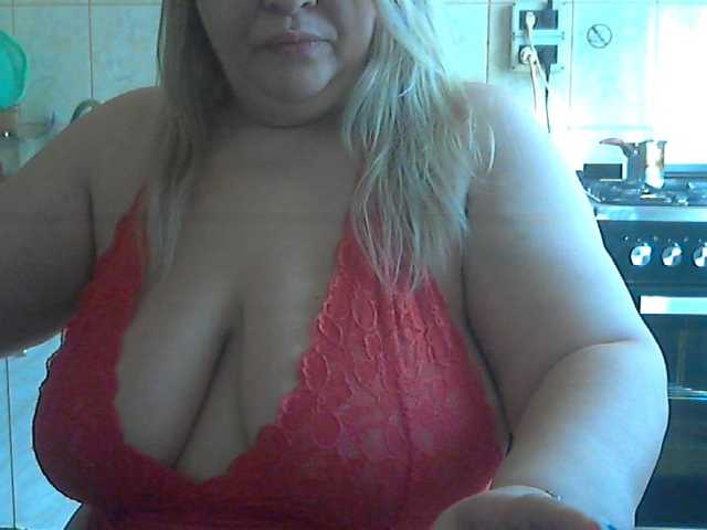 AriannaMilf's BongaCams show and profile