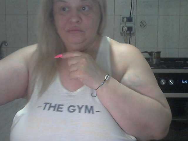 AriannaMilf's BongaCams show and profile