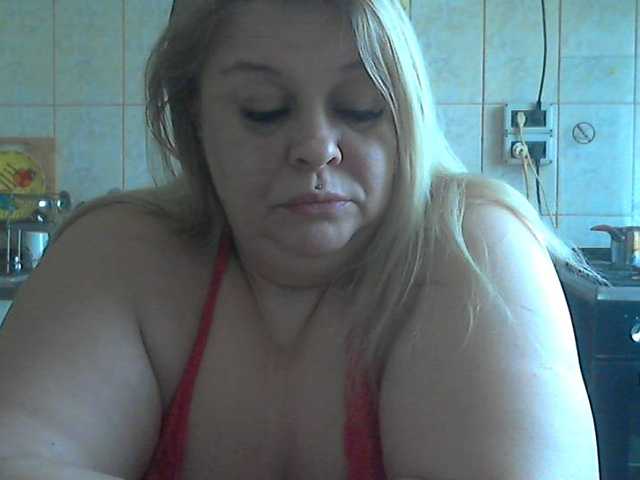 AriannaMilf's BongaCams show and profile