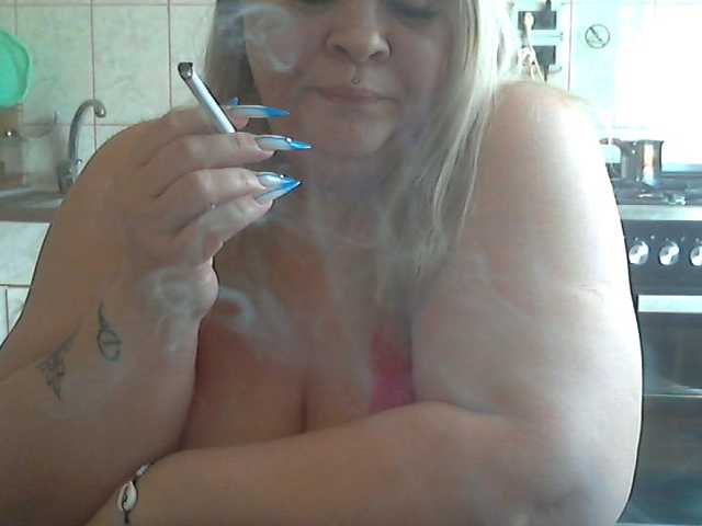 AriannaMilf's BongaCams show and profile