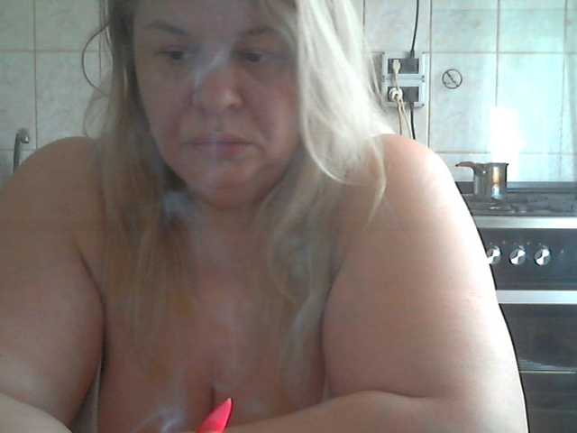 AriannaMilf's BongaCams show and profile