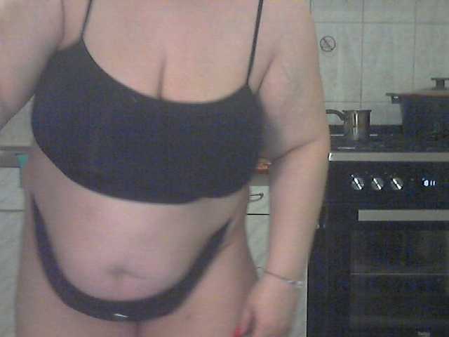 AriannaMilf's BongaCams show and profile