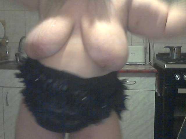 AriannaMilf's BongaCams show and profile