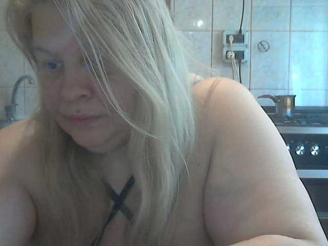 AriannaMilf's BongaCams show and profile