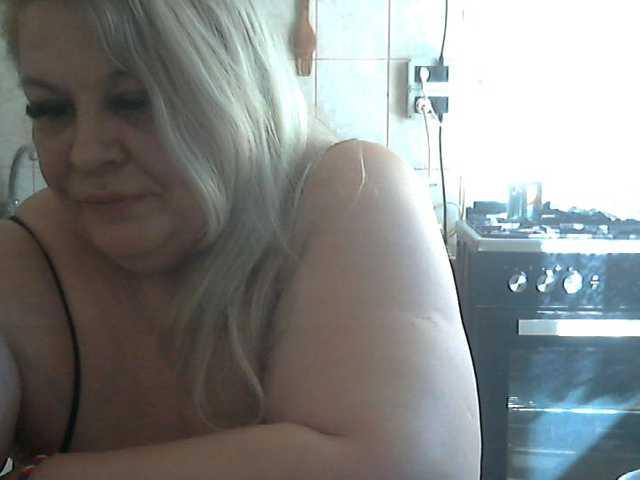 AriannaMilf's BongaCams show and profile