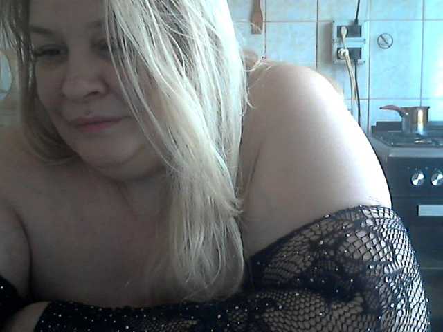 AriannaMilf's BongaCams show and profile