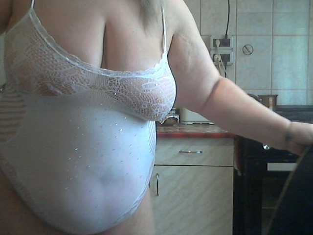 AriannaMilf's BongaCams show and profile