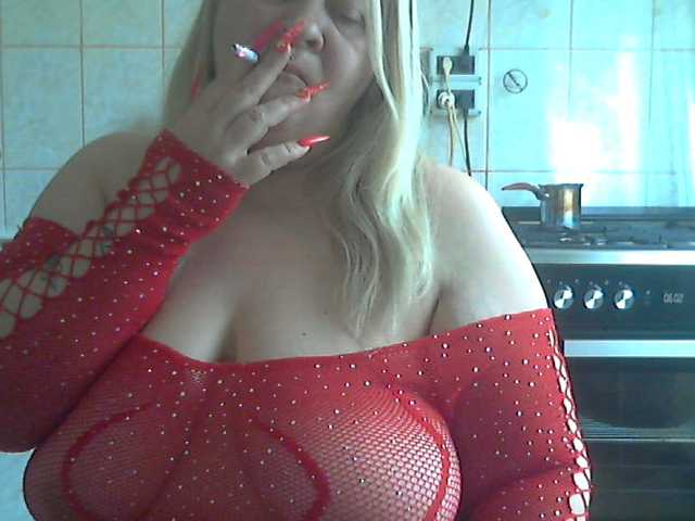 AriannaMilf's BongaCams show and profile